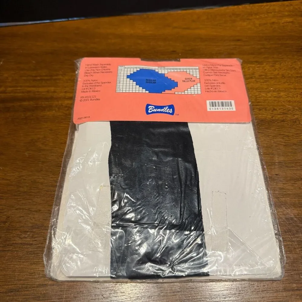 Vintage Bundles Womens Sheers Queen Plus Size Black Pantyhose NIP 1 Pair